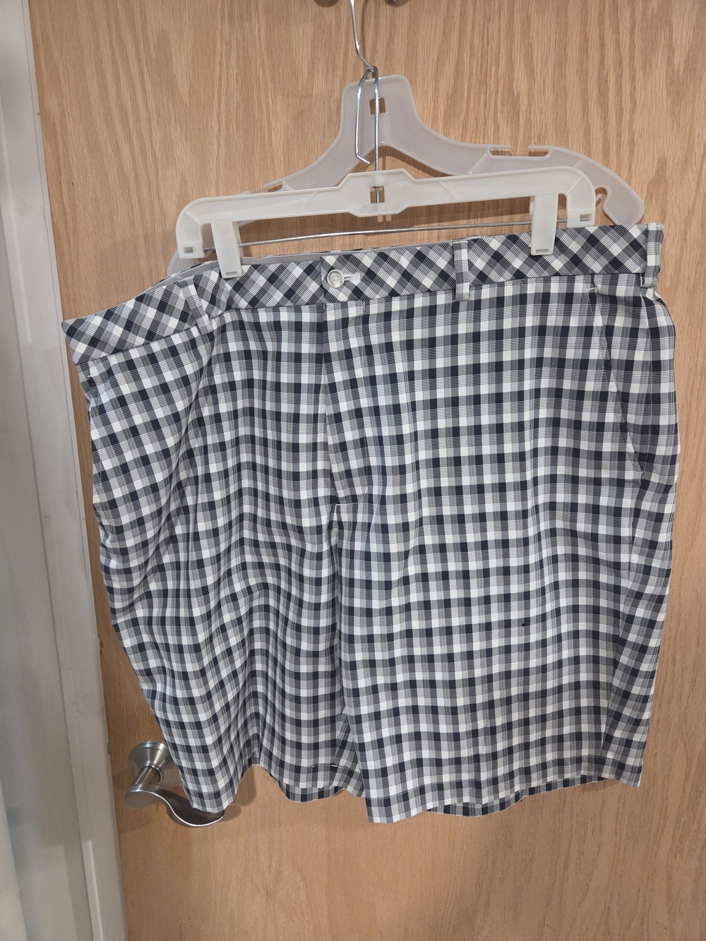 Men's Classic Black and White Plaid Walter Hagen Shorts